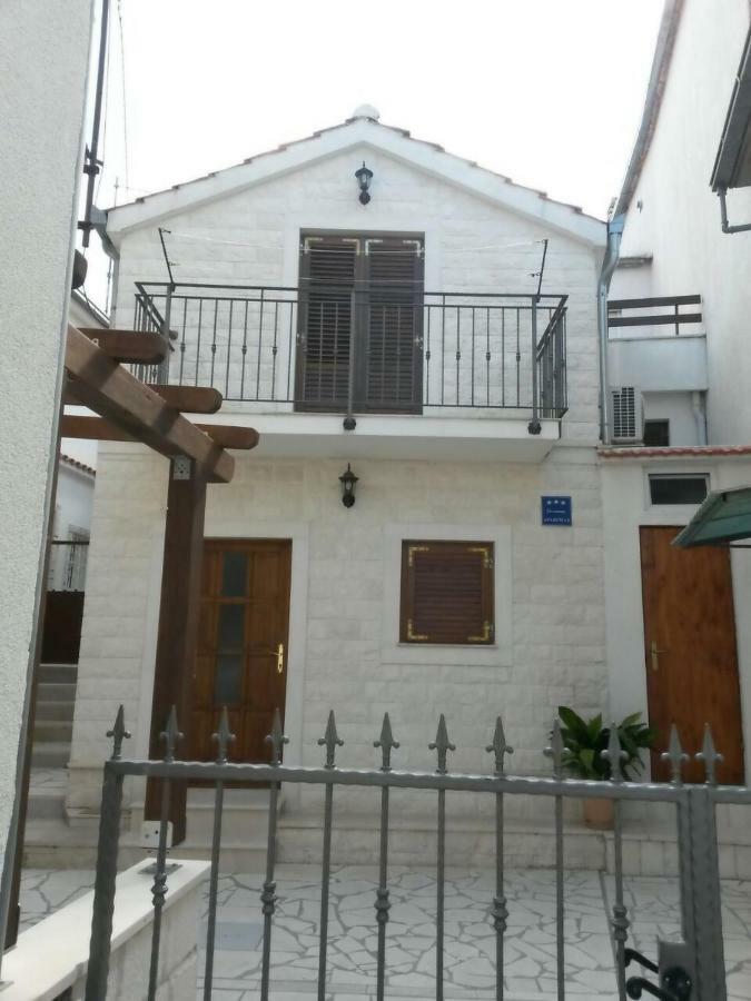 Rogoznica Apartment Exterior photo